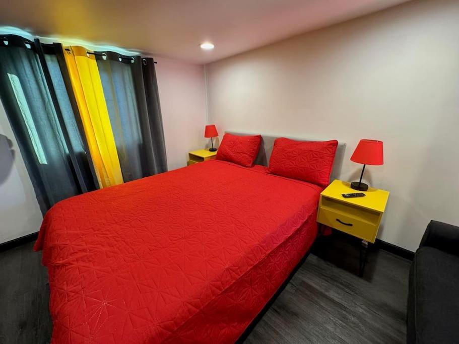 New Tiny Uptown Apartment Phoenix